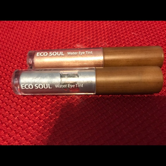 Assorted Makeup Bundle - Picture 5 of 8